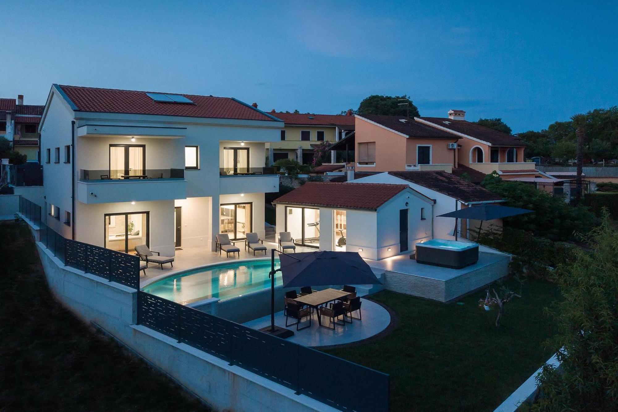 Muntić Villa Cascada מראה חיצוני תמונה